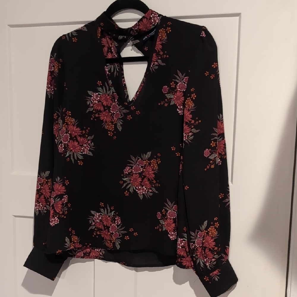One Clothing Black and Pink Floral Blouse